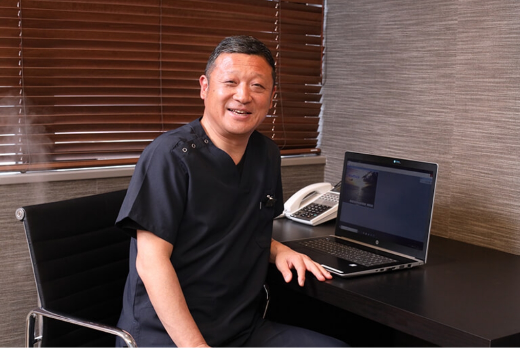 院長　信岡 史将